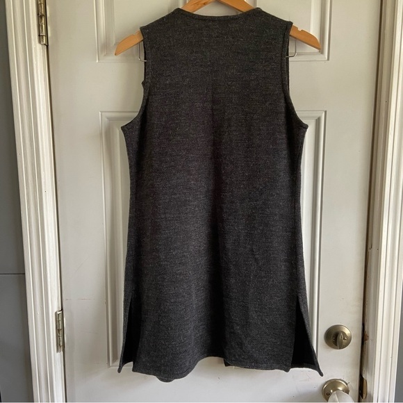 Tahari Merino Wool Knit Sweater Vest Open Front Gray Size Small - Picture 7 of 10
